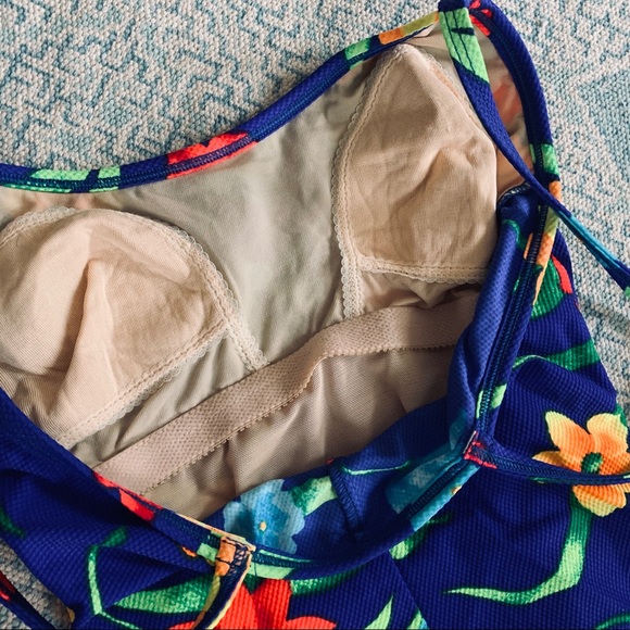 VTG vibrant one piece swimsuit - Picture 12 of 13